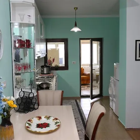 Floor Apartment, Views! Διαμέρισμα Πόγραδετς